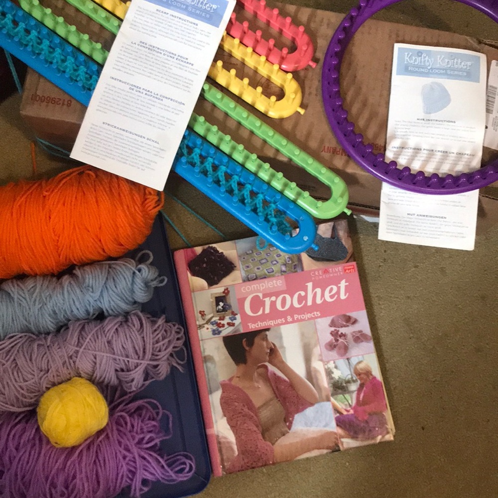 Crochet, loom knitting hobby set